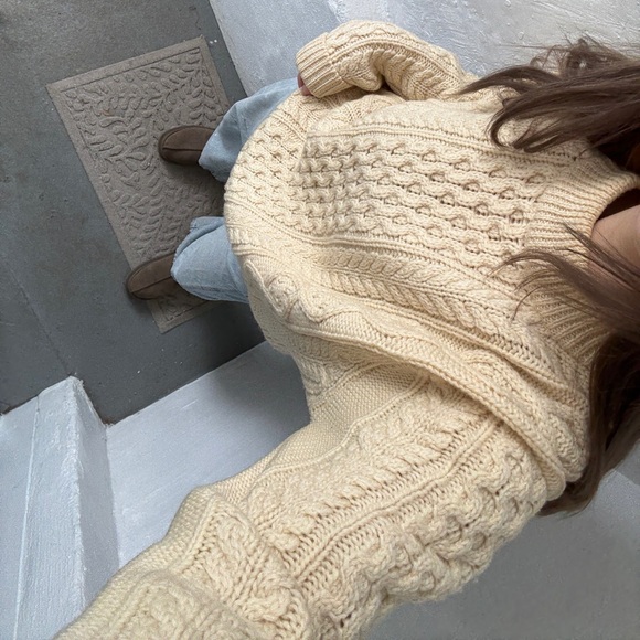 vintage Smith's of Bermuda worsted wool fisherman knit sweater - Picture 9 of 12